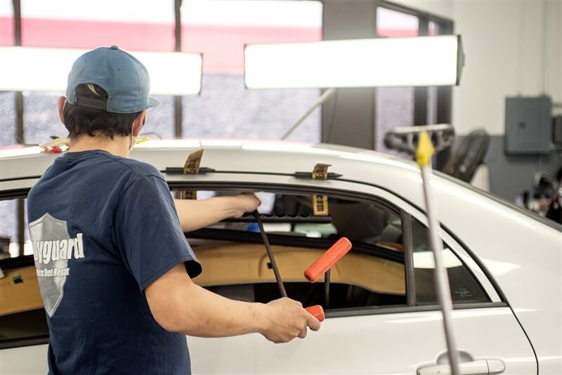 car-dent-removal-service