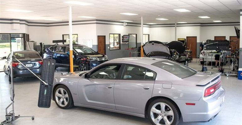 car-dent-removal-service