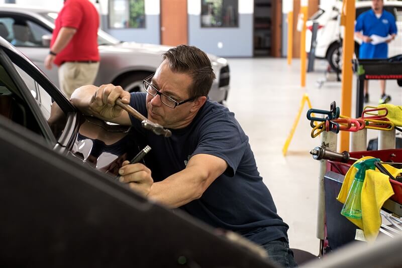 car-dent-removal-service